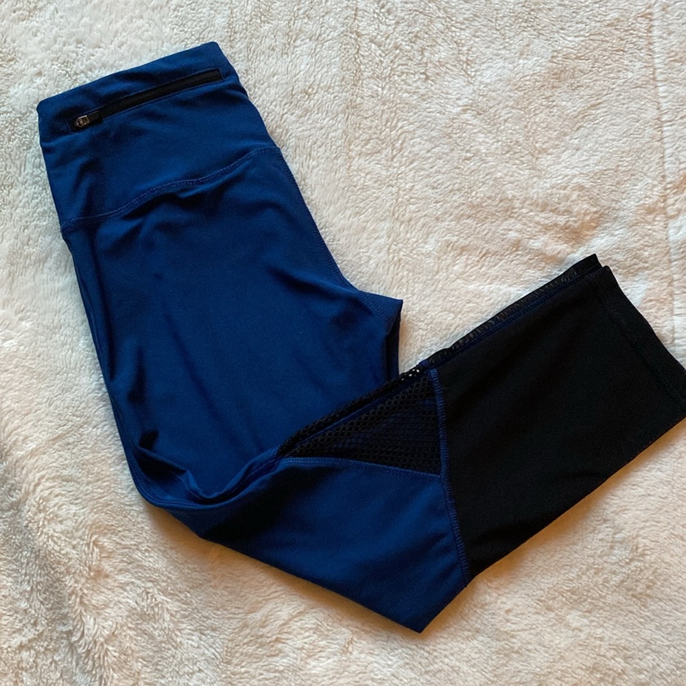 XGottex blue legging with black mesh inserts crop with back pocket SZ S EUC